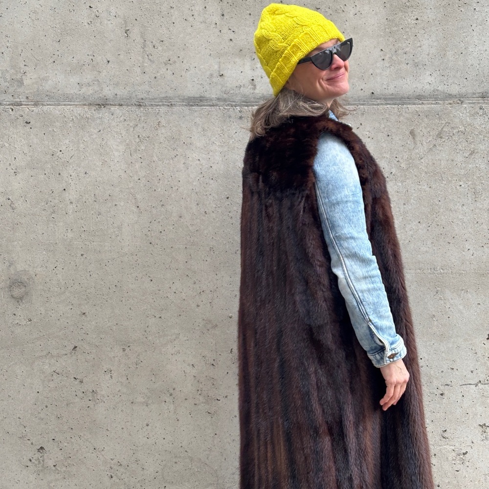 Vintage chocolate mink oversize  sleeve less Fur Coat - Picture 3 of 12